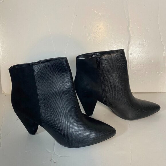 LifeStride Pointed Toe Black Snakeskin Print Women’s Ankle Boots Size US 7W - Picture 3 of 10